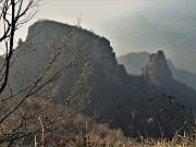 40 Corna Maria e Pedezzina viste salendo alla Croce degli Alpini in Pizzo Rabbioso